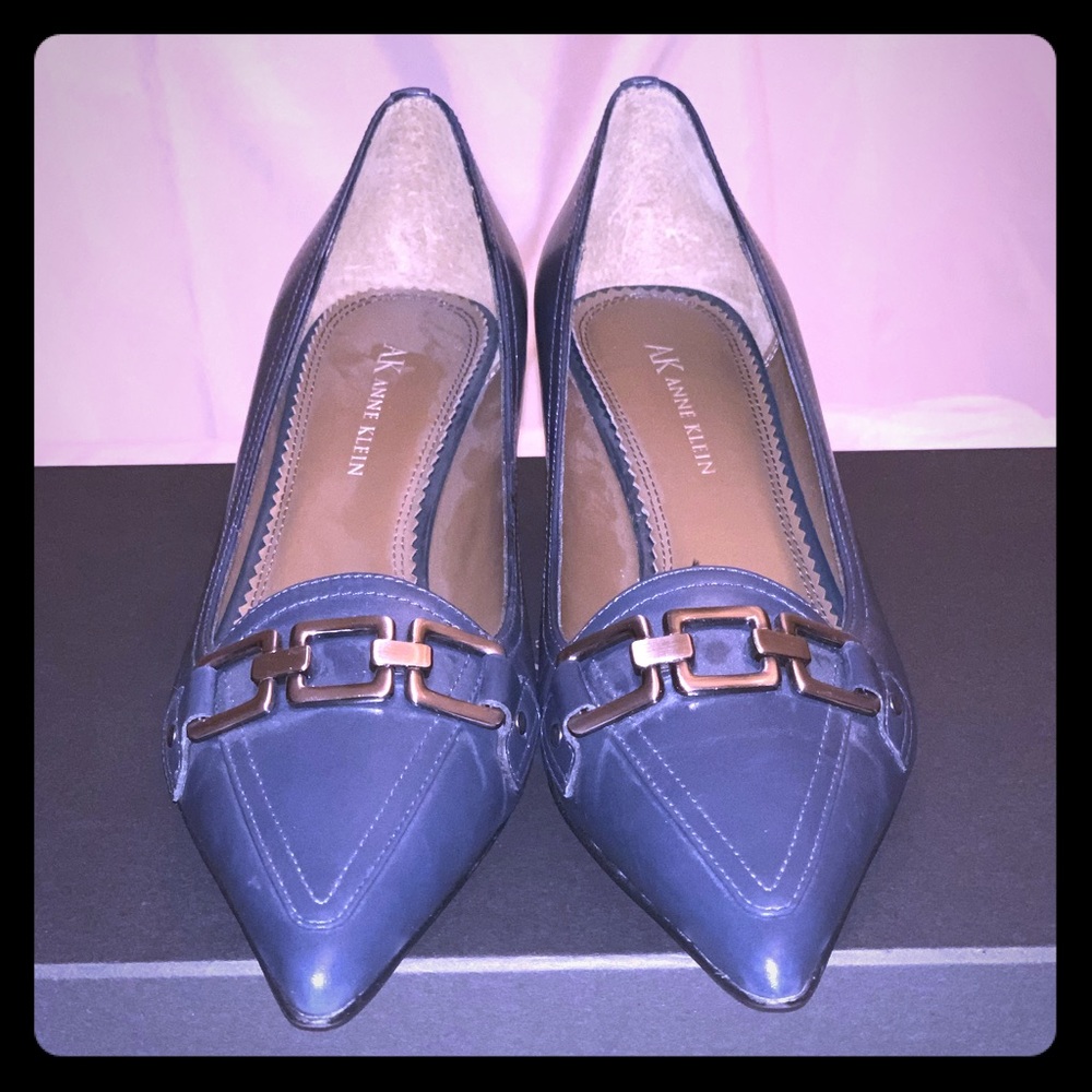 NWT- Navy Low Heel Anne Klein Loafer